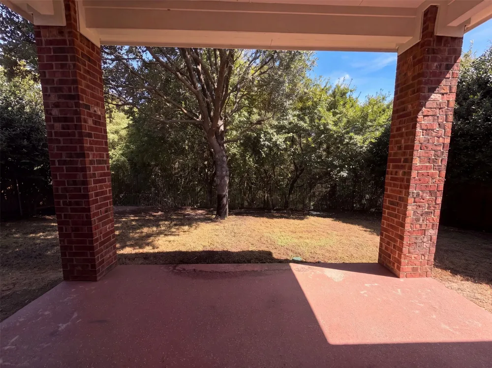 8526 Vista Grande Drive Dallas, TX 75249