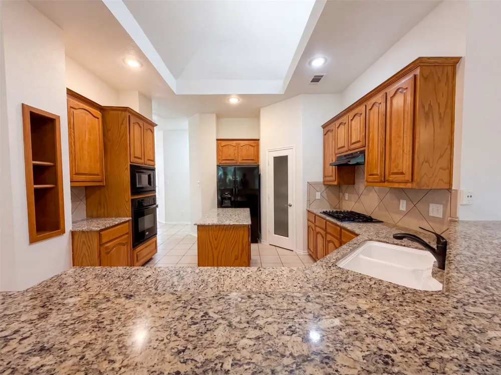 8526 Vista Grande Drive Dallas, TX 75249
