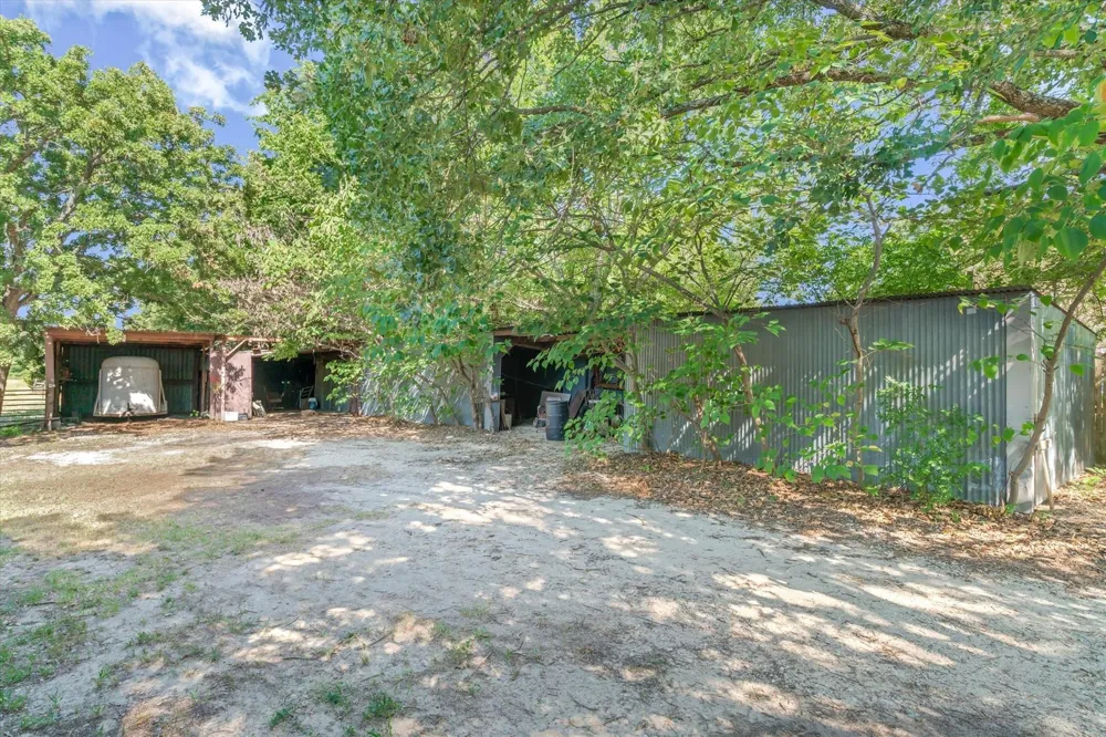 1185 Vz County Road 3822 Wills Point, TX 75169