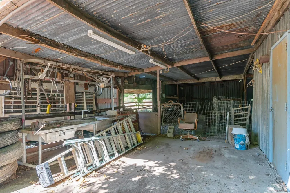 1185 Vz County Road 3822 Wills Point, TX 75169