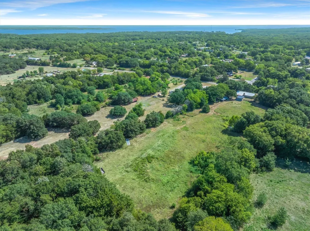 1185 Vz County Road 3822 Wills Point, TX 75169