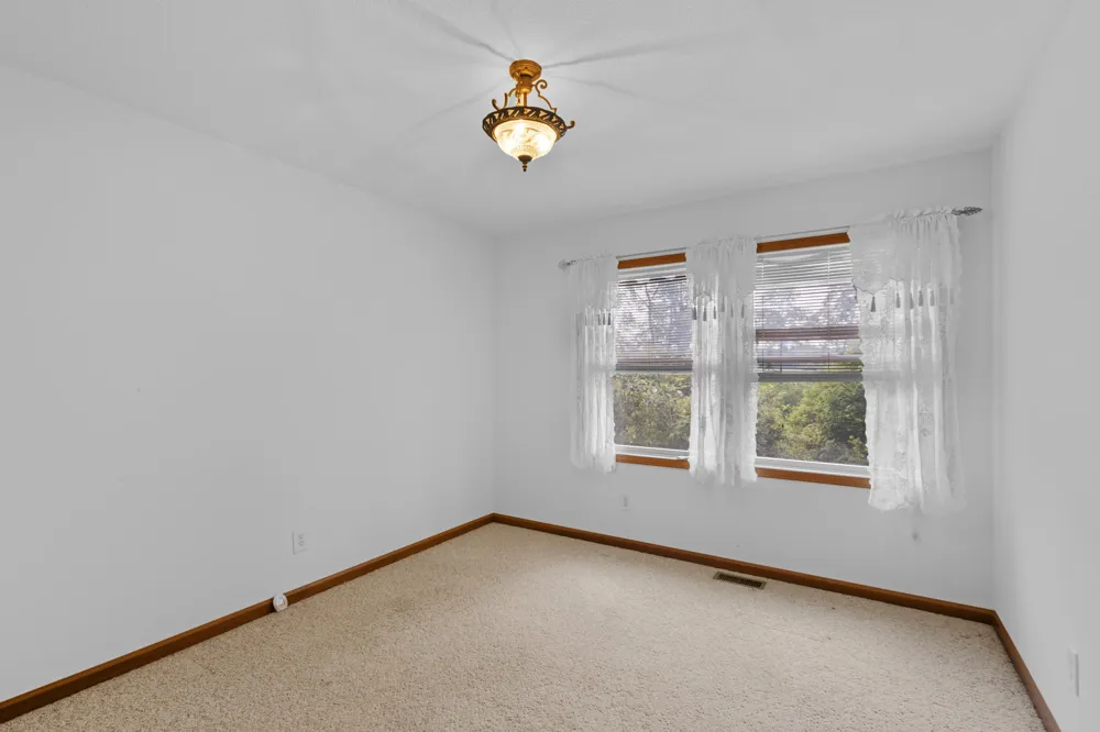 1152 Burbank Road Quincy, MI 49082