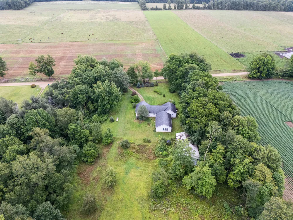 1152 Burbank Road Quincy, MI 49082