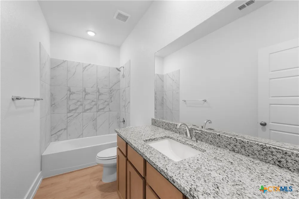 433 Mustang Loop Nolanville, TX 76559