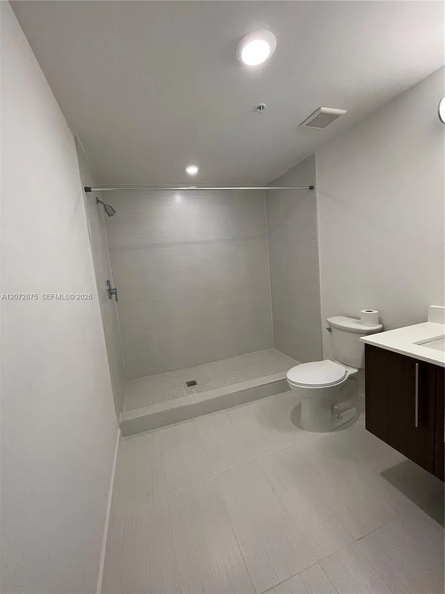 7875 NW 107th Ave #409 Doral, FL 33178