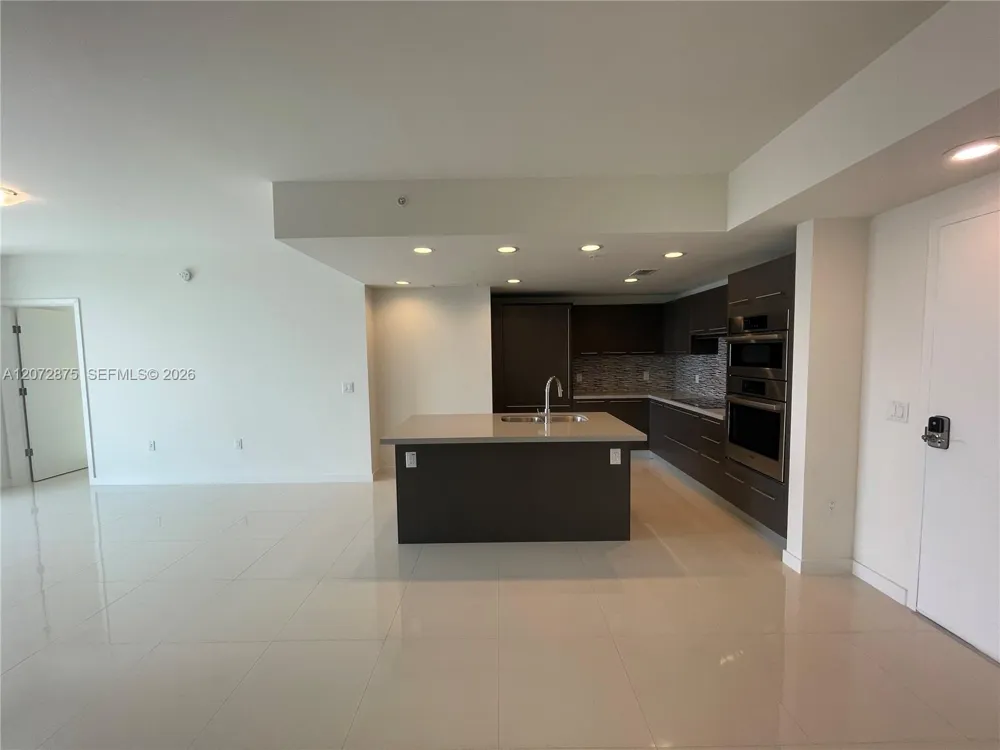 7875 NW 107th Ave #409 Doral, FL 33178