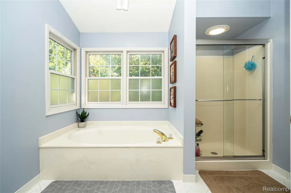 4987 Arbor Court West Bloomfield Charter Township, MI 48324