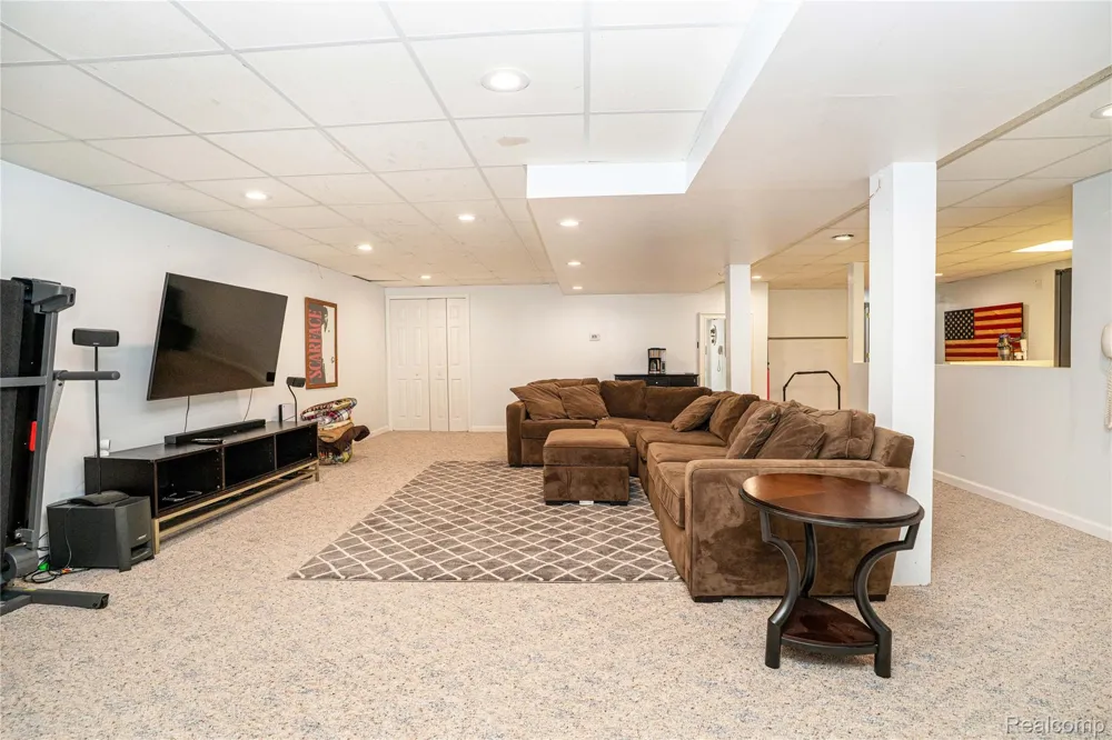 4987 Arbor Court West Bloomfield Charter Township, MI 48324