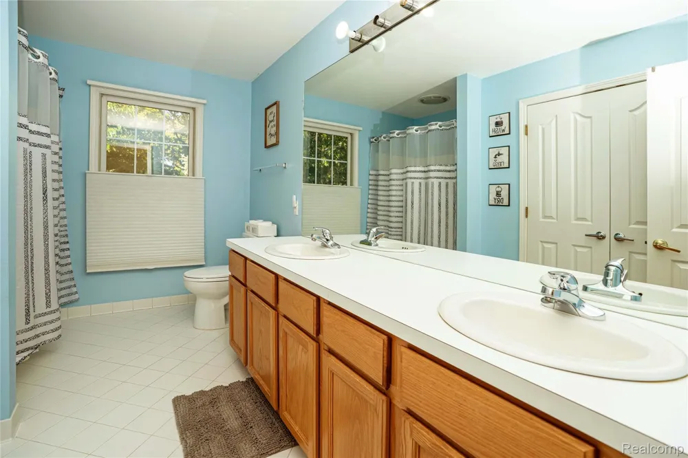 4987 Arbor Court West Bloomfield Charter Township, MI 48324
