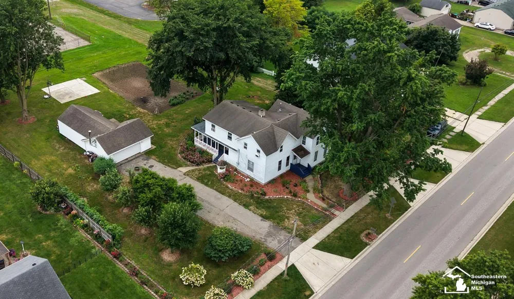 119 Redman Road Milan City, MI 48160