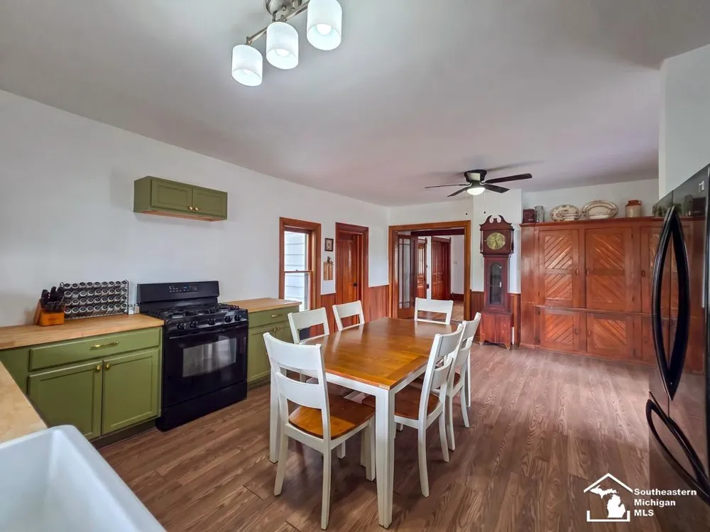 119 Redman Road Milan City, MI 48160