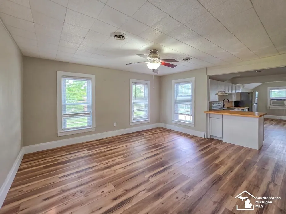 119 Redman Road Milan City, MI 48160