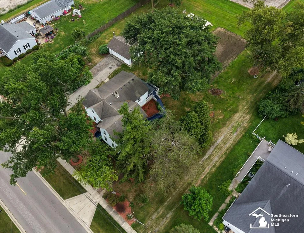 119 Redman Road Milan City, MI 48160