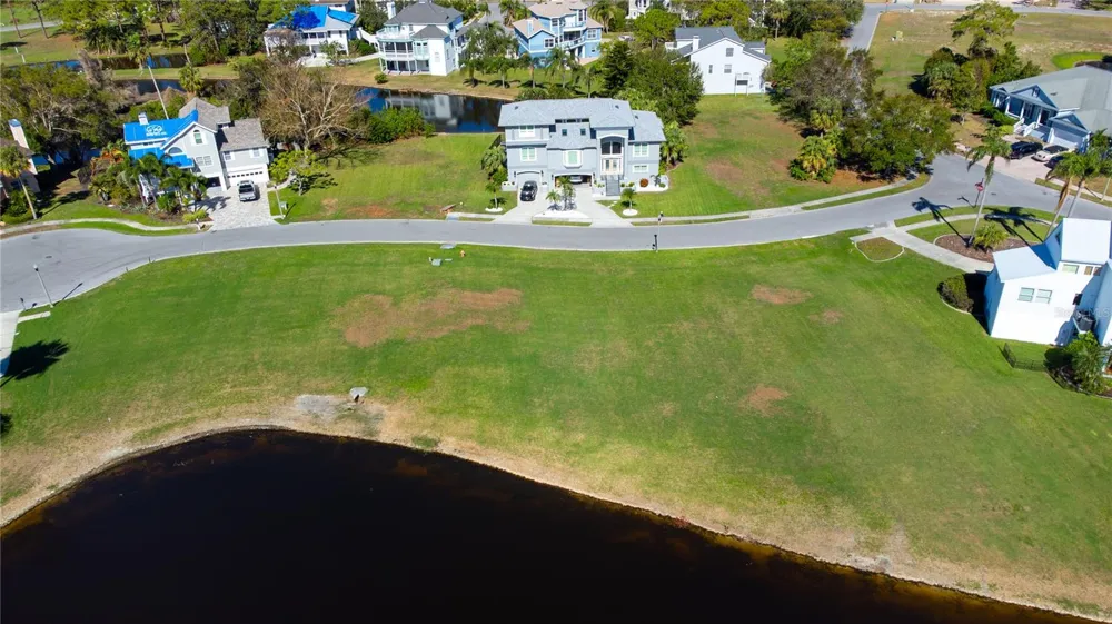 85 SANDPIPER POINTE Tarpon Springs, FL 34689