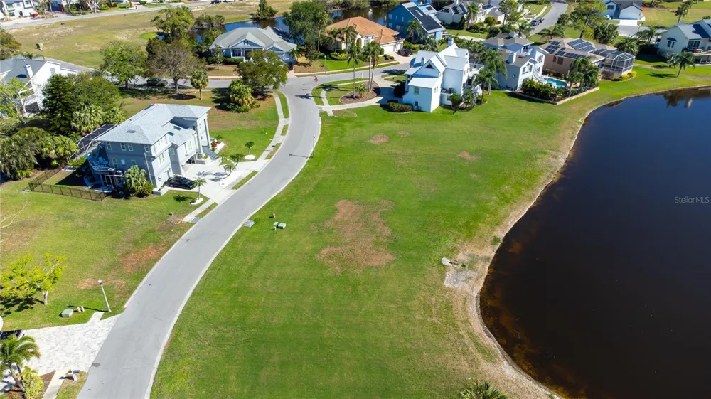 85 SANDPIPER POINTE Tarpon Springs, FL 34689