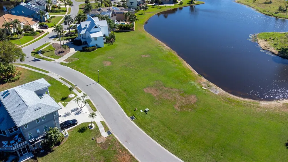 85 SANDPIPER POINTE Tarpon Springs, FL 34689