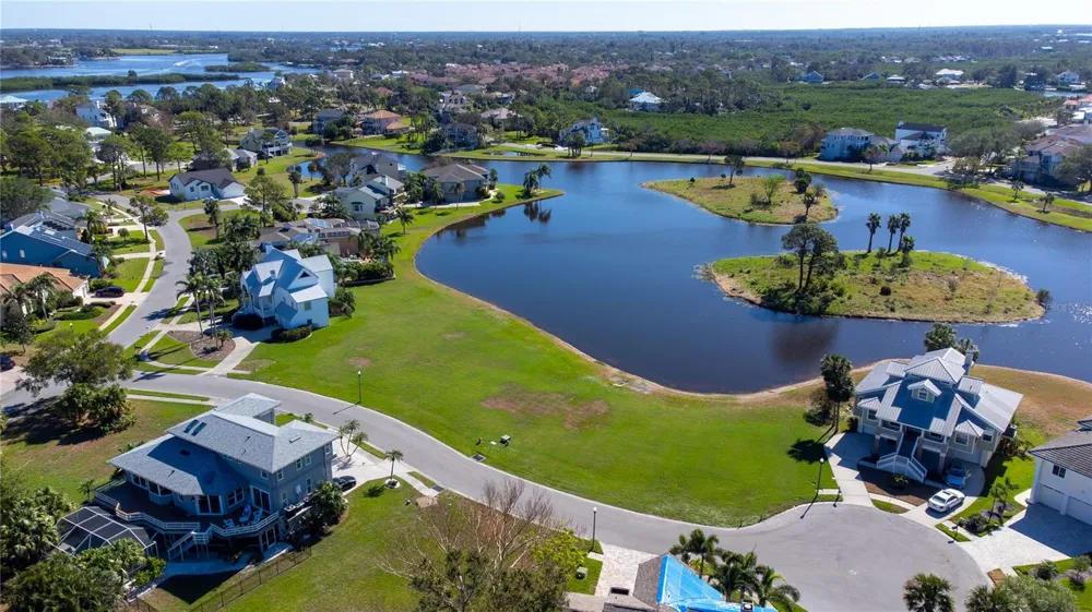 85 SANDPIPER POINTE Tarpon Springs, FL 34689