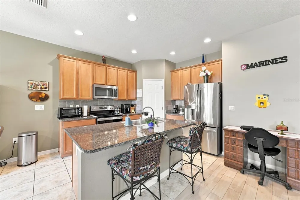 803 PARKER DEN DRIVE Ruskin, FL 33570