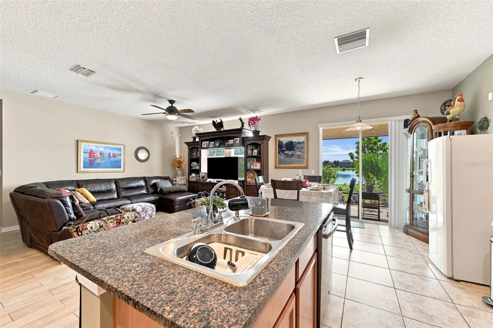803 PARKER DEN DRIVE Ruskin, FL 33570