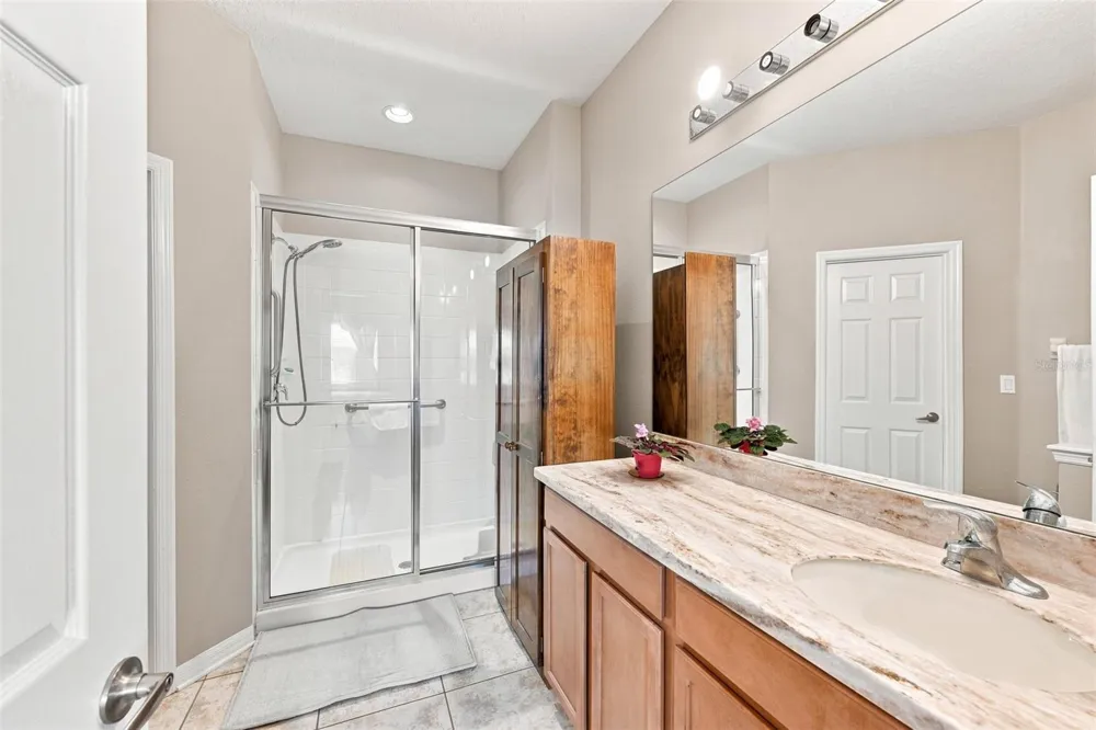 803 PARKER DEN DRIVE Ruskin, FL 33570
