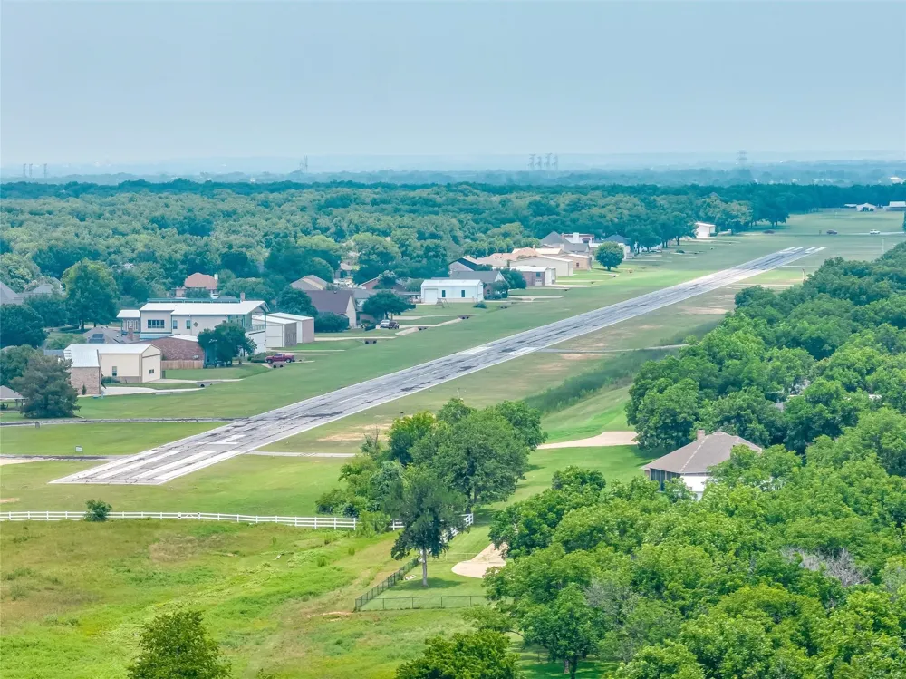 2373 E Landings S Granbury, TX 76049