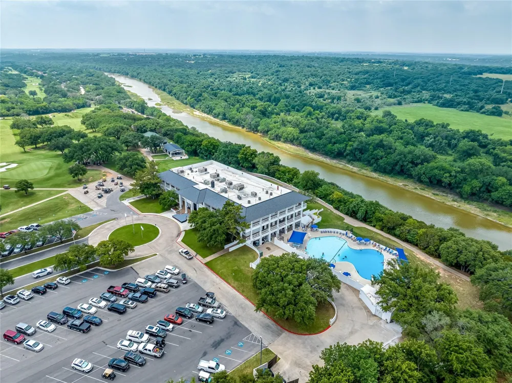 2373 E Landings S Granbury, TX 76049