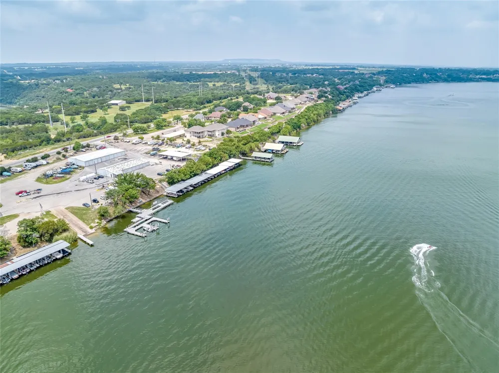 2373 E Landings S Granbury, TX 76049