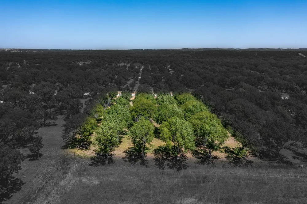 2373 E Landings S Granbury, TX 76049