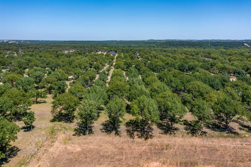 2373 E Landings S Granbury, TX 76049
