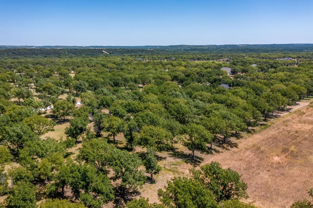 2373 E Landings S Granbury, TX 76049