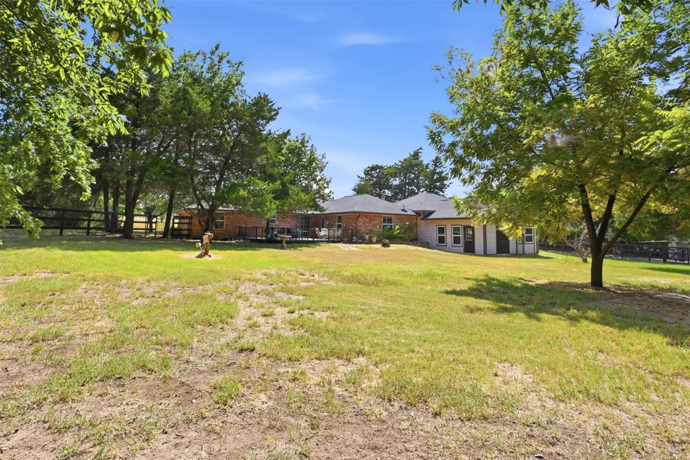 4111 Fm 2862 Anna, TX 75409