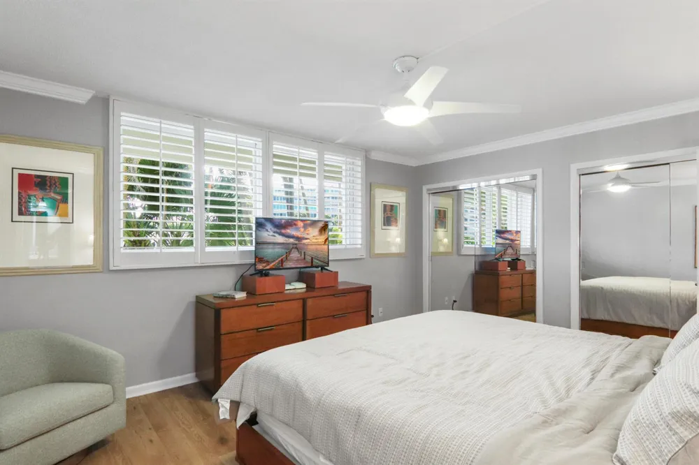139 SUNRISE AVENUE #101 Palm Beach, FL 33480