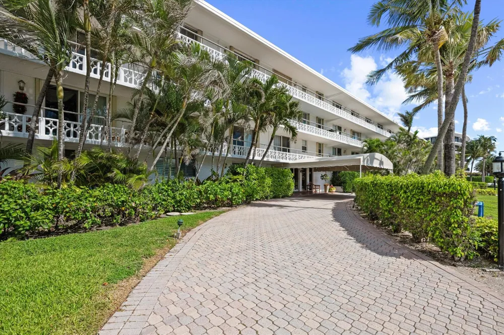139 SUNRISE AVENUE #101 Palm Beach, FL 33480