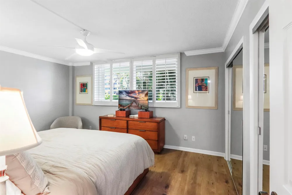 139 SUNRISE AVENUE #101 Palm Beach, FL 33480