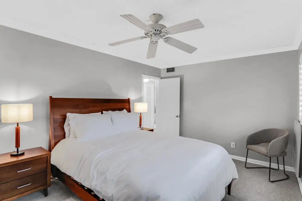 139 SUNRISE AVENUE #103 Palm Beach, FL 33480