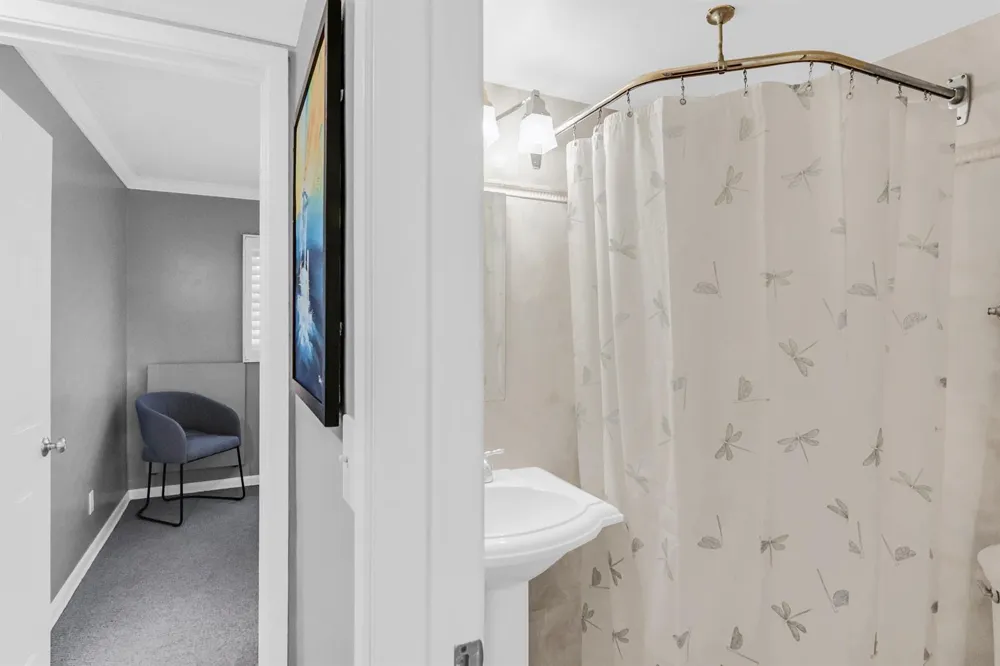 139 SUNRISE AVENUE #103 Palm Beach, FL 33480