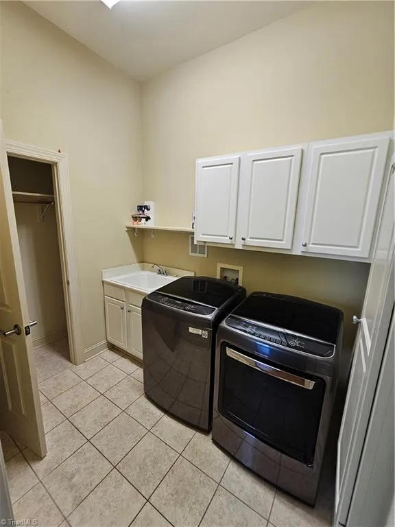 381 Hollybrook Drive Bermuda Run, NC 27006