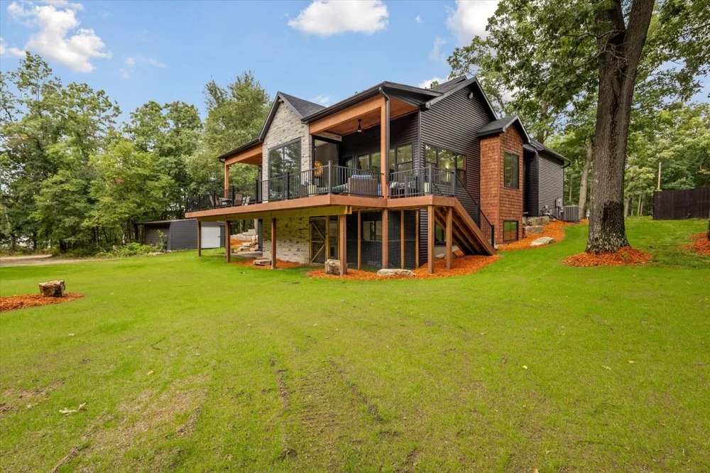 23861 Almy Road Reynolds Township, MI 49329