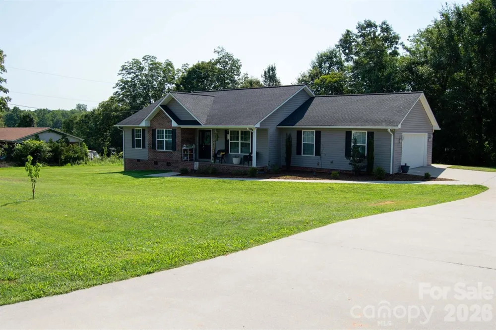 2422 23rd Street Drive NE Hickory, NC 28601