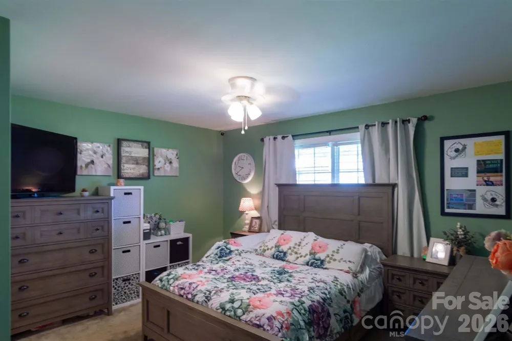 2422 23rd Street Drive NE Hickory, NC 28601