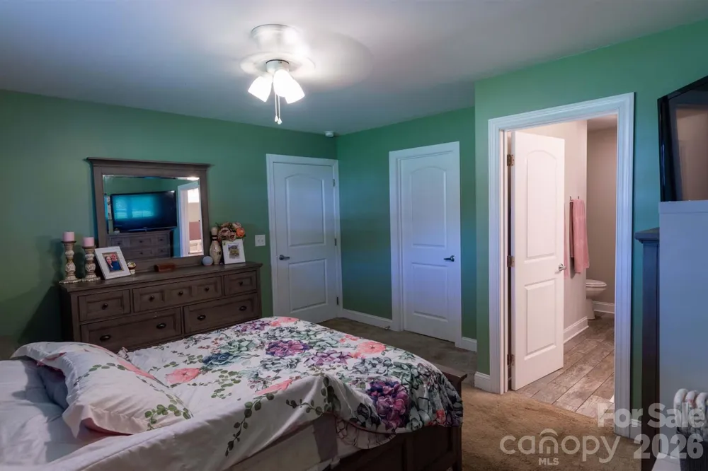 2422 23rd Street Drive NE Hickory, NC 28601