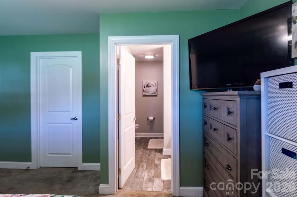 2422 23rd Street Drive NE Hickory, NC 28601