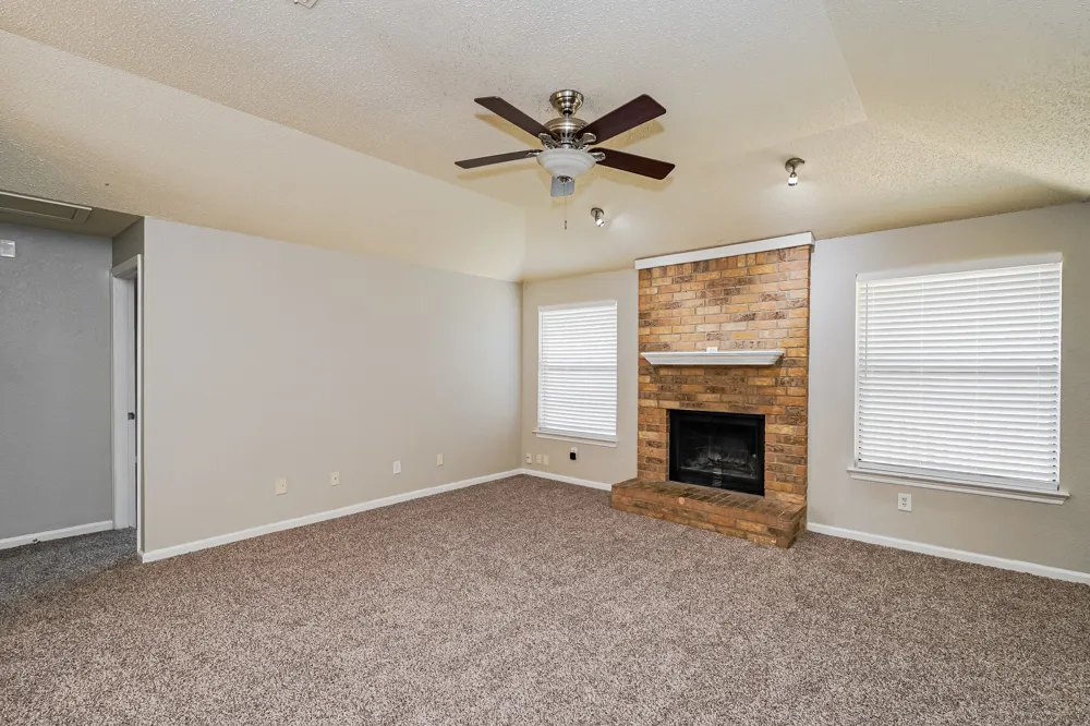 6476 Sudbury Way North Richland Hills, TX 76182