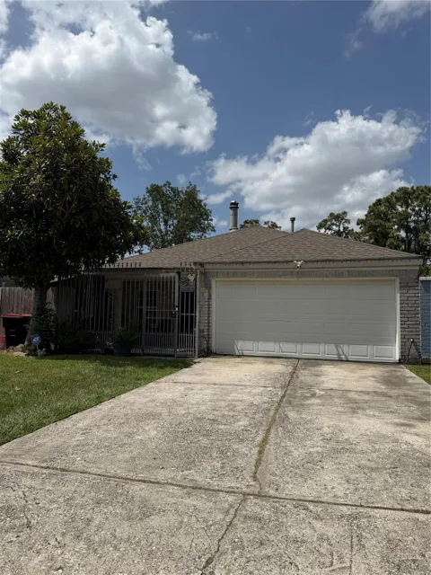 11835 Greencanyon Drive