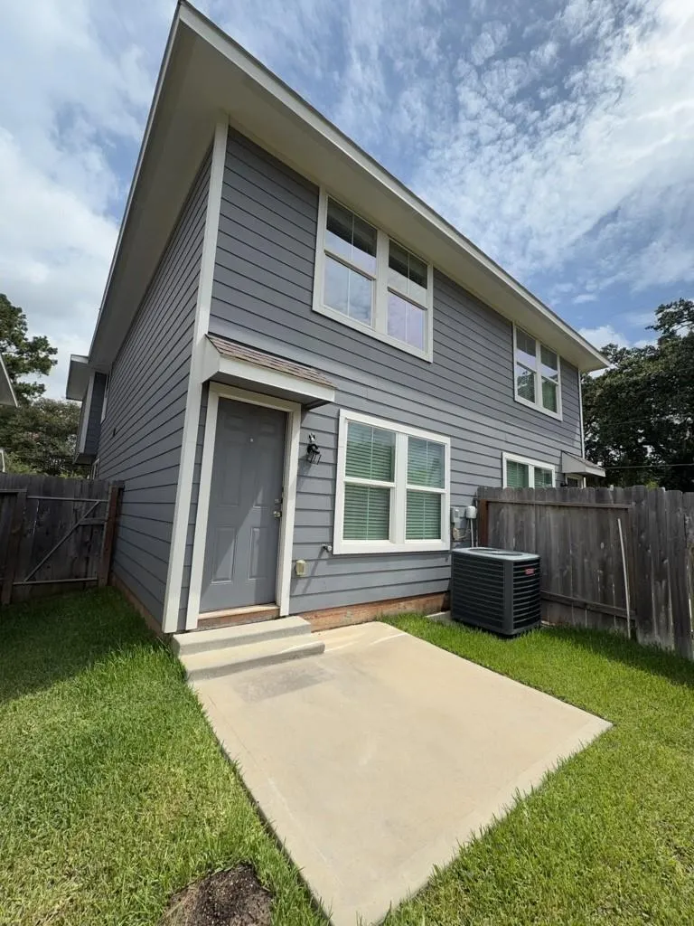 501 Hines Street #A Willis, TX 77378