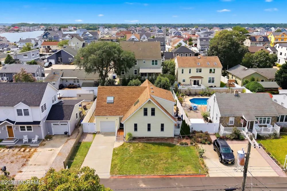 28 Harbor View Lane Toms River, NJ 08753