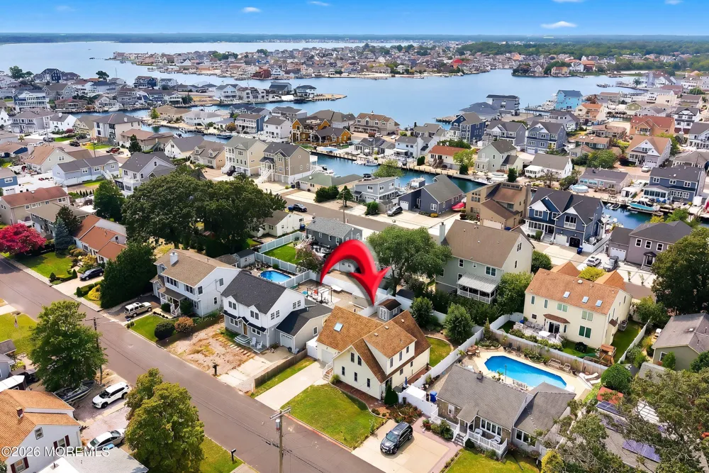 28 Harbor View Lane Toms River, NJ 08753