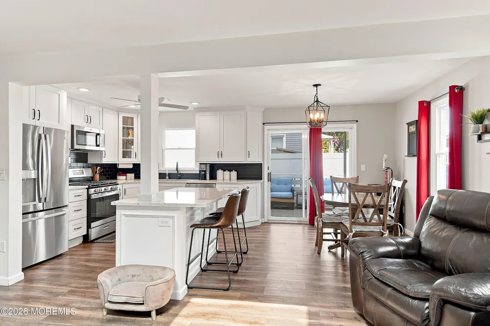 28 Harbor View Lane Toms River, NJ 08753