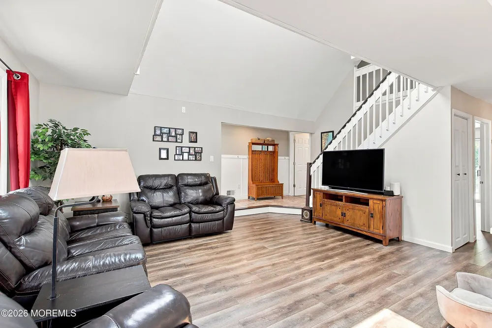 28 Harbor View Lane Toms River, NJ 08753