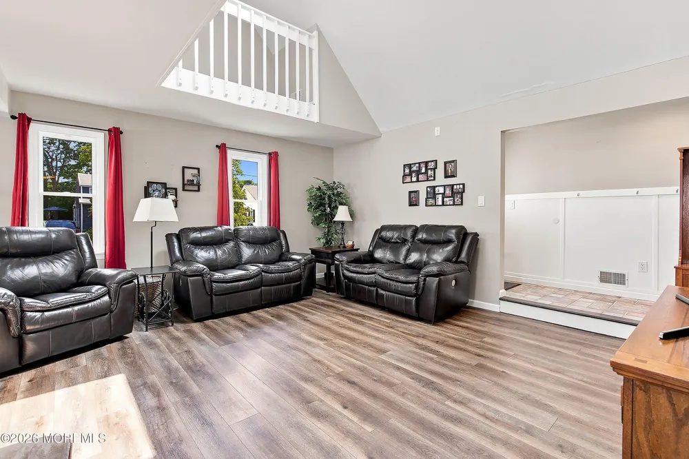 28 Harbor View Lane Toms River, NJ 08753